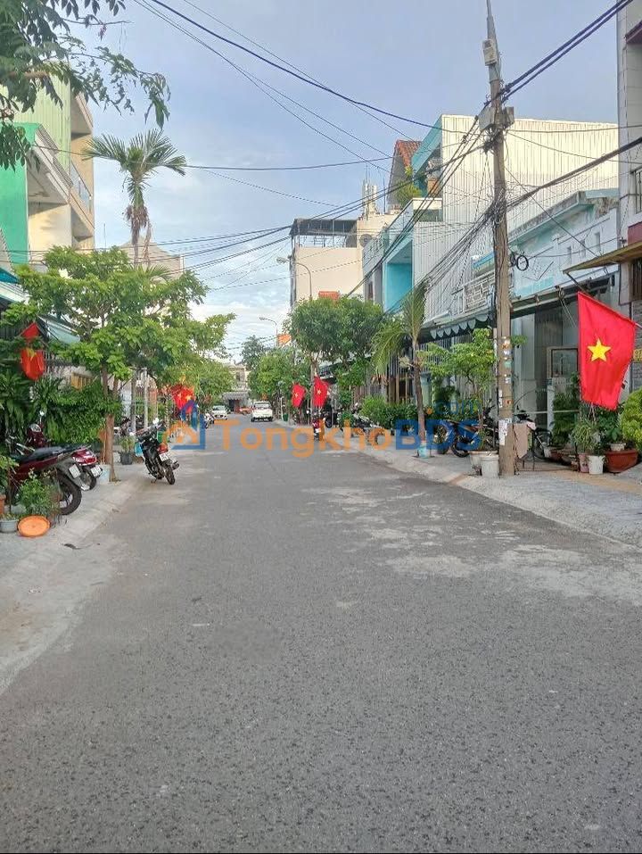 Đất nền Mân Thái Sơn Trà 90m² 10 tỷ - Đường to ô tô