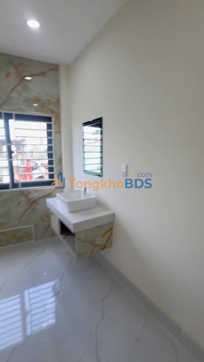 Nhà riêng Quế Sơn Trường Chinh 80m2 3.65 tỷ - Ô tô vào tận nhà