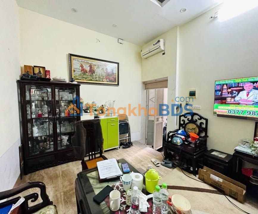 Nhà Đội Cấn Ba Đình 30m² 8 tỷ - Sẵn sàng ở ngay ngõ rộng