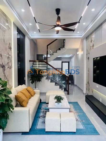 Nhà 3 Tầng Ngay Chợ Phú Lương - 47m² - 2.5 Tỷ - Sổ Hồng