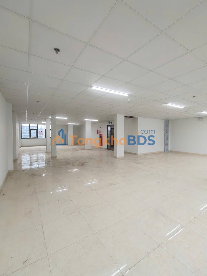 Văn phòng Hà Trì Hà Đông 180m² 15 triệu - Sẵn sàng làm việc