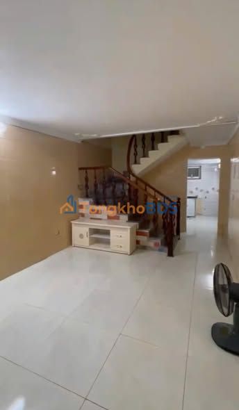 Nhà nguyên căn 64 Trần Điền 40m² 9 triệu - Ô tô vào tận nhà