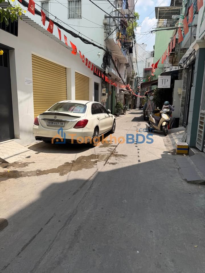 Nhà CMT8 Quận 10 43m² 8.5 tỷ - Chính chủ bán gấp