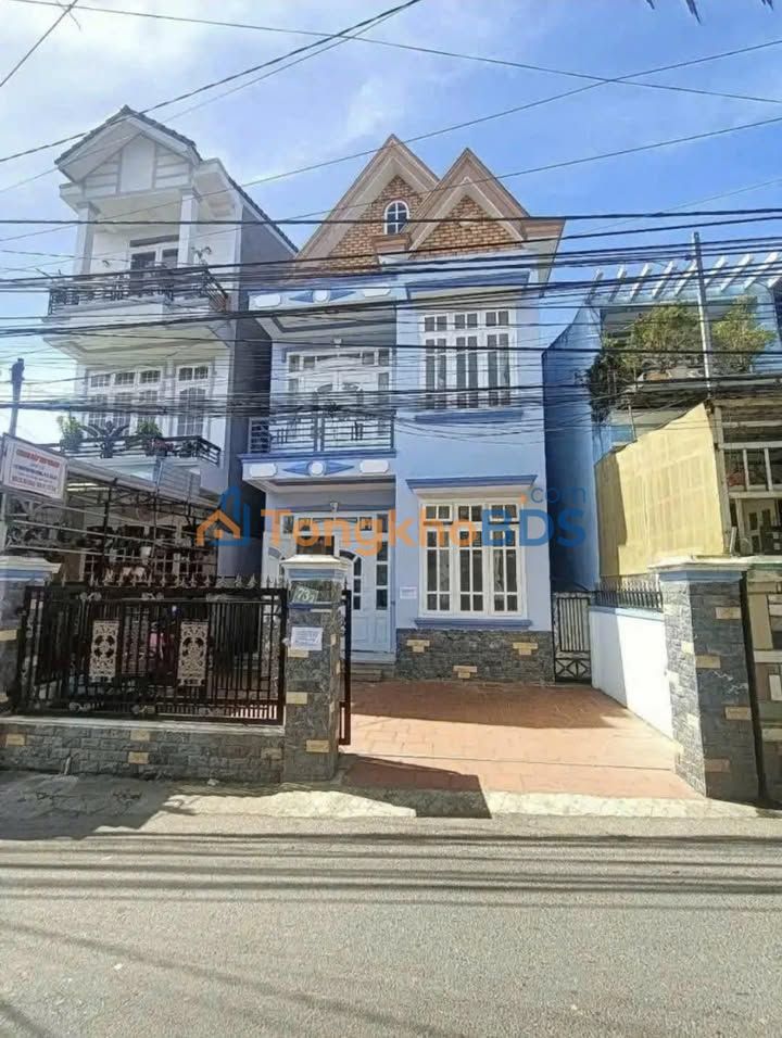 Nhà nguyên căn Phan Chu Trinh Đà Lạt 12tr - Ô tô vào tận nơi