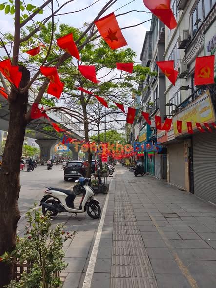 Nhà phố Minh Khai 30m² giá 13 tỷ - Mặt tiền kinh doanh