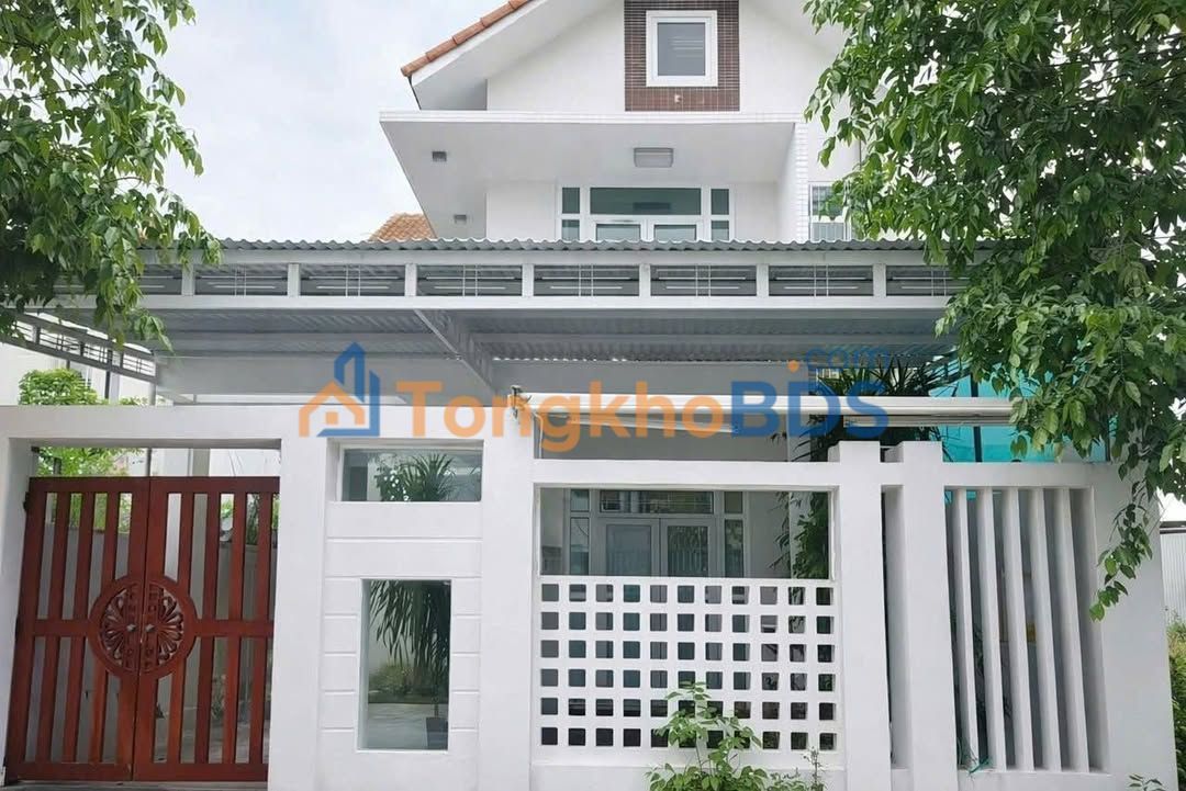Nhà riêng Huế Phạm Văn Thanh 180m² 15 triệu - Sẵn sàng ở ngay