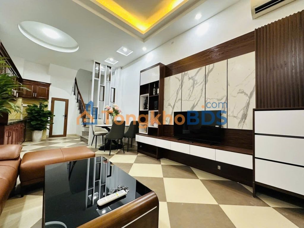 Nhà ngõ Văn Chương 40m² giá 12 triệu - Full nội thất