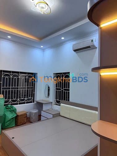 Nhà Hồng Mai 65m² 13.6 tỷ - Chính chủ bán ngõ rộng