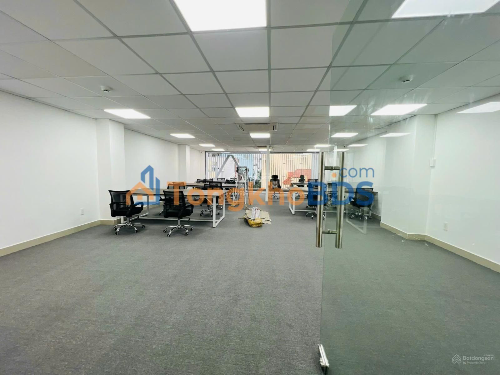 Văn phòng Lê Trung Nghĩa Tân Bình 60-170m² 21 triệu - Vị trí trung tâm