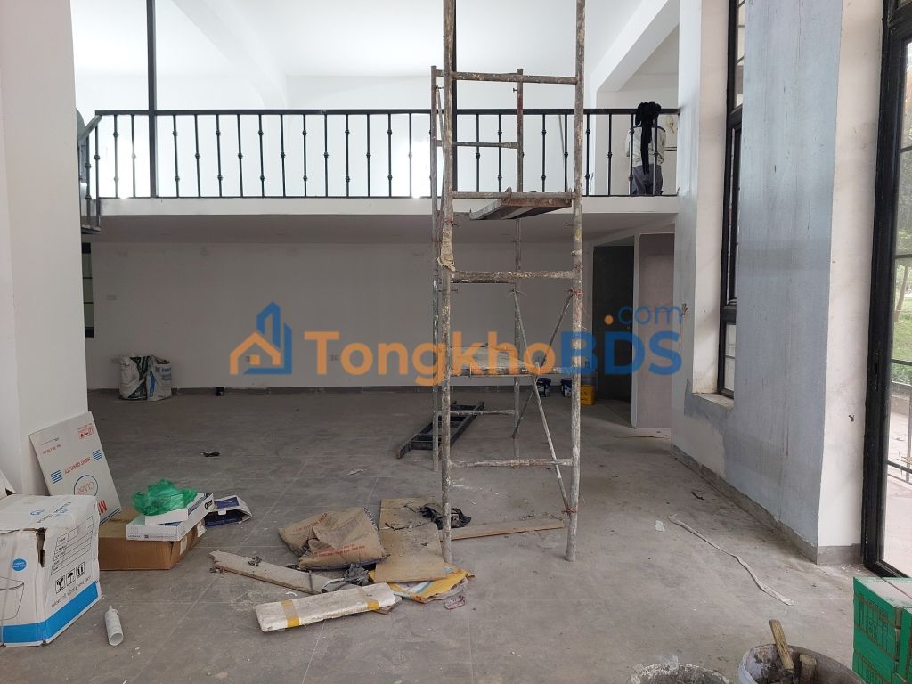 Can ho Viet Hung 75.8m2 12.5 ty - View dep tang 1