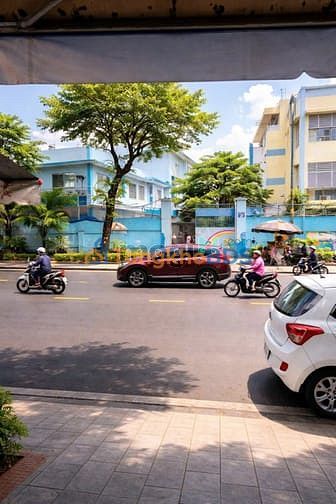 Nhà mặt tiền Sư Vạn Hạnh 22m² 12.3 tỷ - Ô tô vào tận nhà