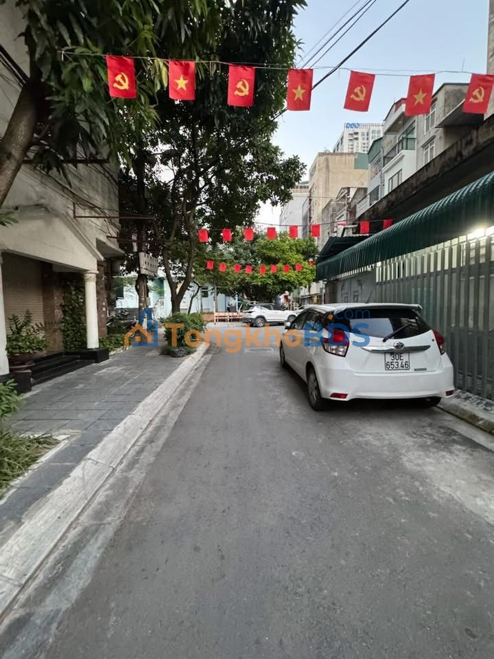 Nhà riêng Cầu Giấy 35m2 giá 17.9 tỷ - Chính chủ bán