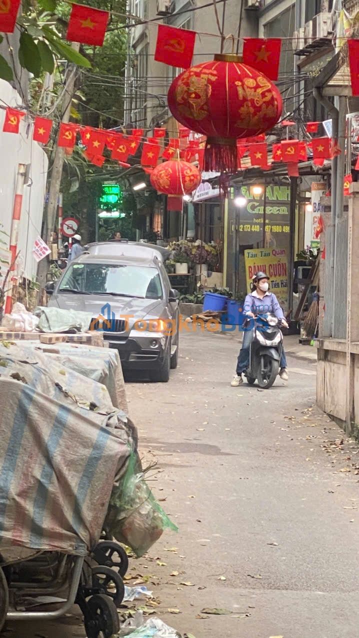 Nhà Tây Hồ Ngõ Thông 5 Tầng - Ô Tô Gần Phố - 7.2 Tỷ