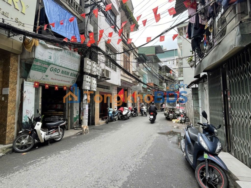 Nhà Mặt Phố Hoàng Mai 73m² - Kinh Doanh Sầm Uất - Giá 26 Tỷ