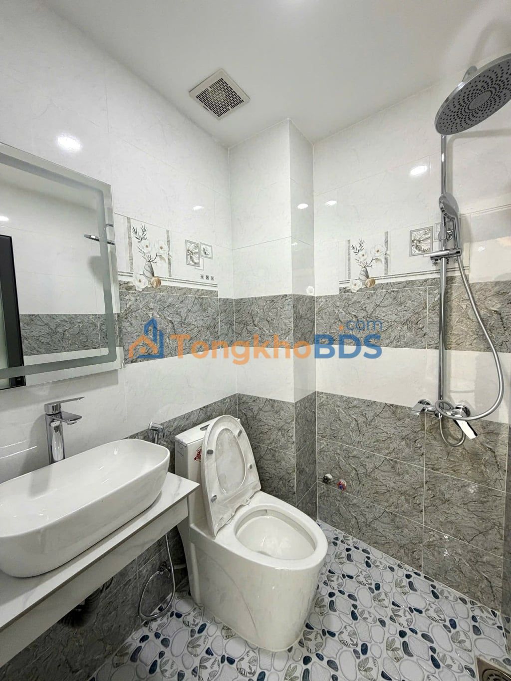 CHDV 113m² Mới Xây Keng - Hẻm Xe Hơi Phan Văn Trị, Bình Thạnh - 12.9 Tỷ