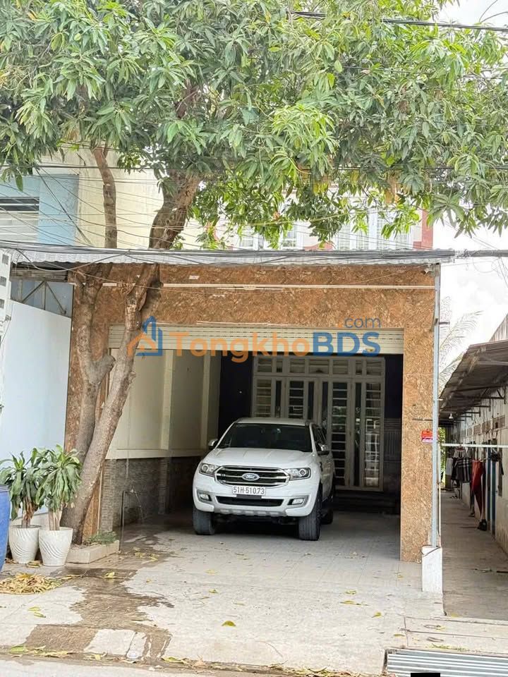 Nhà phố Đức Hòa 220m² giá 4.85 tỷ - Mặt tiền kinh doanh