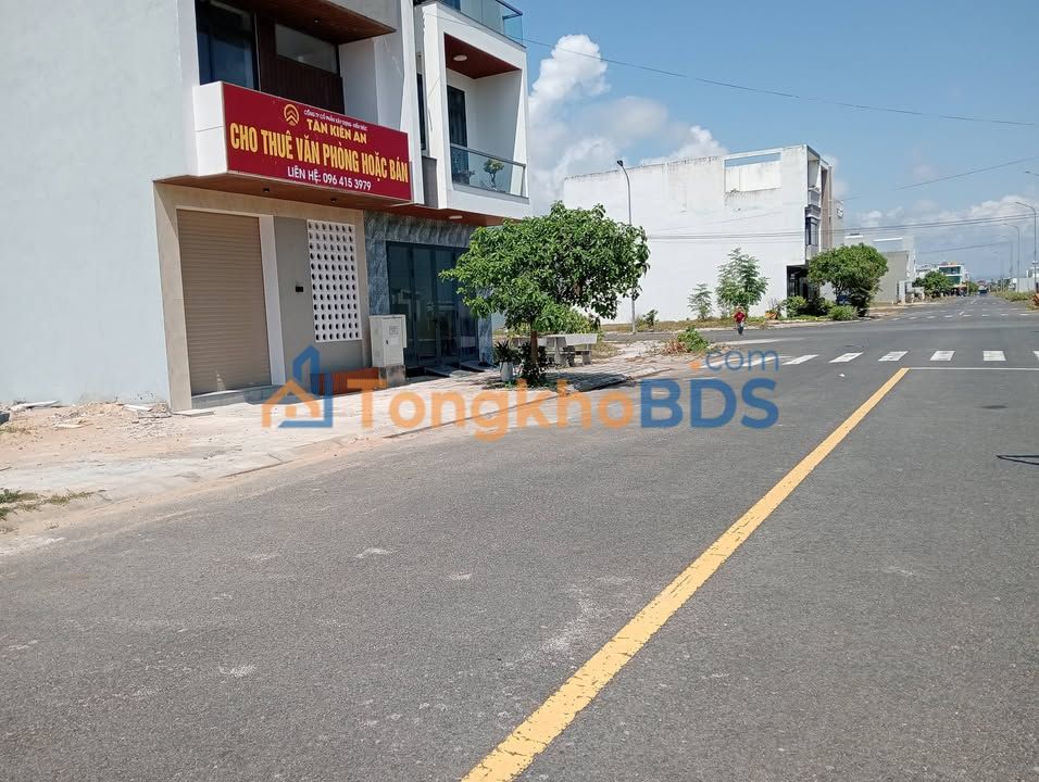 Đất nền Phú Đông 100m2 2.1 tỷ - Hạ tầng hoàn thiện