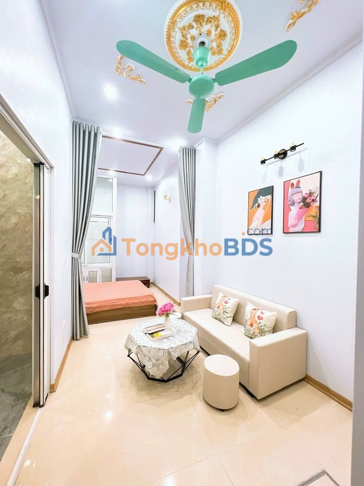 Cho thuê phòng trọ 30m² Xuân La, Tây Hồ - Giá SV, Đủ nội thất