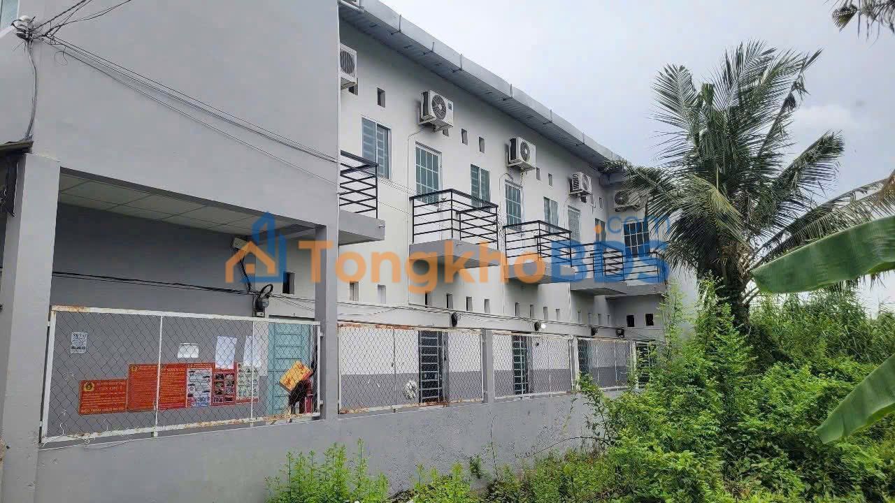 Nhà trọ Nguyễn Văn Linh 100m² 3.3 tỷ - Giá tốt hiếm có