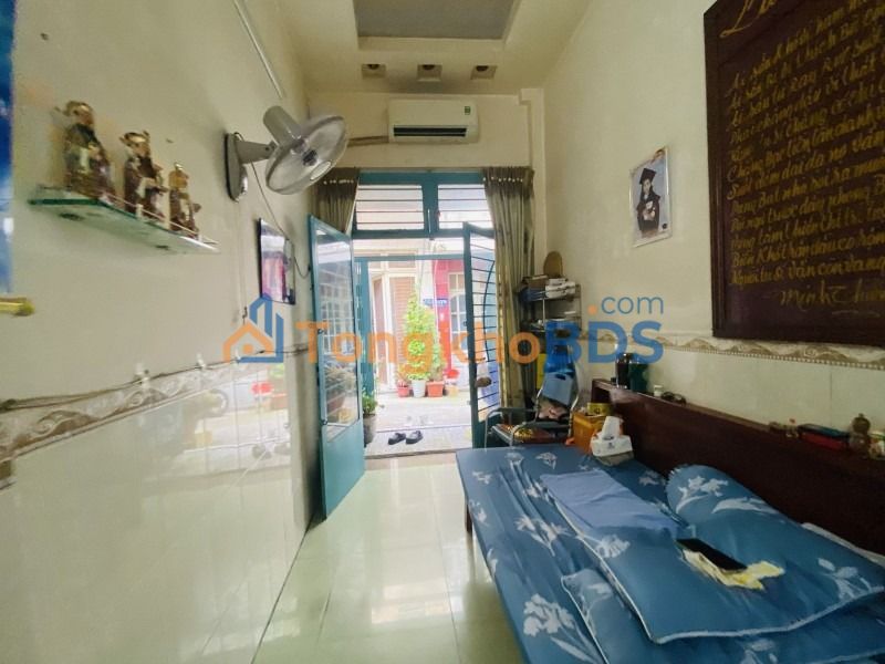 Nhà Hẻm Ba Gác Quận 6 - 38m² (2PN, 2 Tầng) - Chính Chủ, Giá Tốt