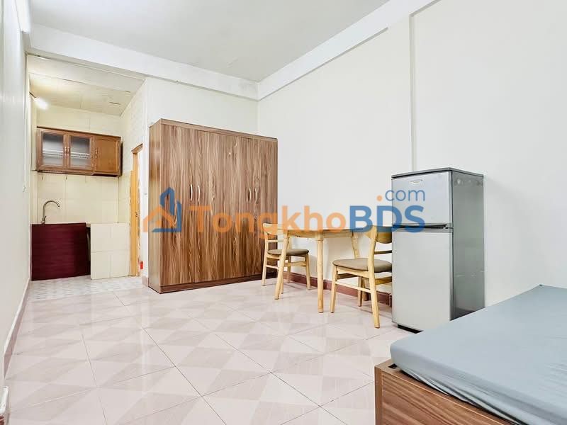 Phòng cho thuê Nguyễn Khánh Toàn 23m² - Full nội thất cao cấp