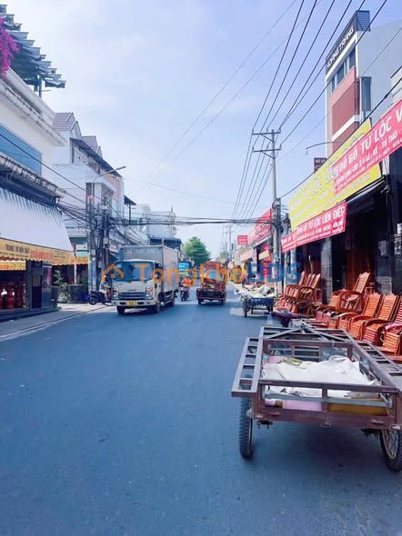 Nhà Mặt Tiền Phùng Khắc Hoan, Biên Hòa - Kinh Doanh Đắc Lợi 210m²