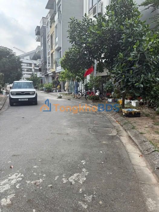 Đất nền Giang Biên 90m² 21 tỷ - Ô tô tránh, phân lô