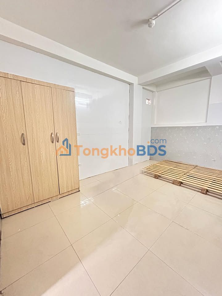 Nhà riêng Ngõ 68 Triều Khúc giá 2.6 triệu - Sẵn ở ngay