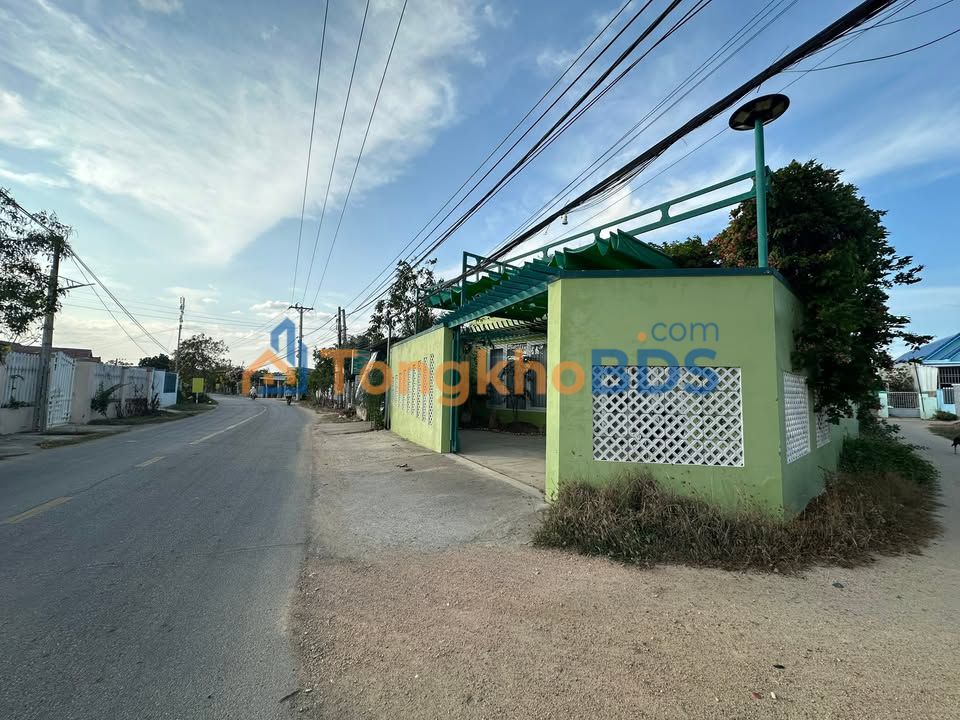 Nhà vườn Đường 708 Ninh Phước 324m² 2.3 tỷ sẵn sàng nghỉ dưỡng