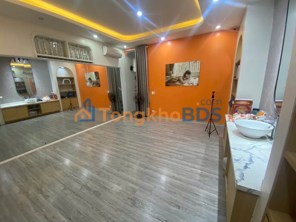 Nhà 3 Tầng Mặt Tiền Phủ Lý - Kinh Doanh Sầm Uất - Giá 1x Triệu