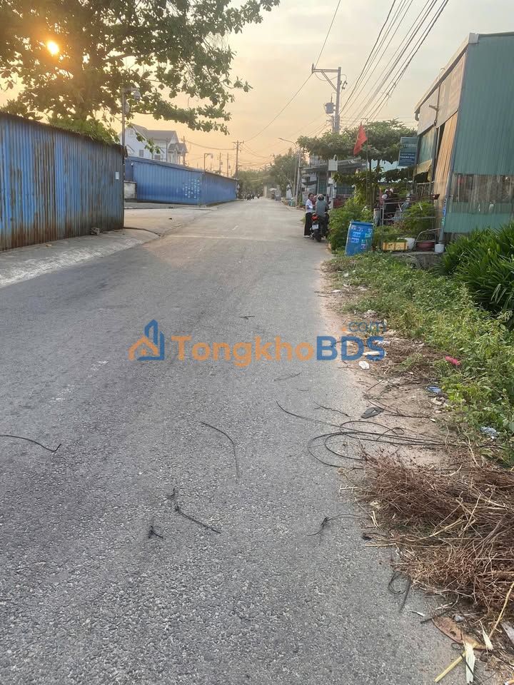 Đất nền DH 424 Bình Dương 550m² 3.5 tỷ - Đường to ô tô