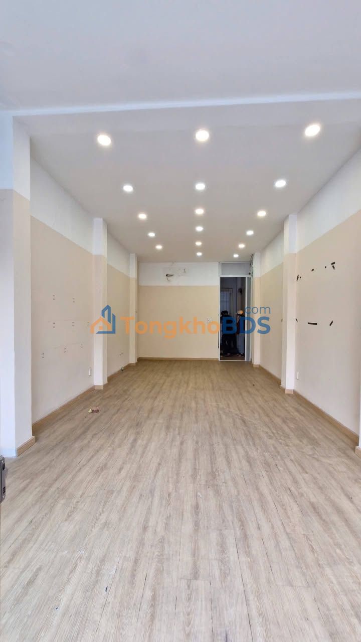 Cho thuê Mặt tiền Hùng Vương, Q10 - 38m² - Kinh doanh & Ở tốt