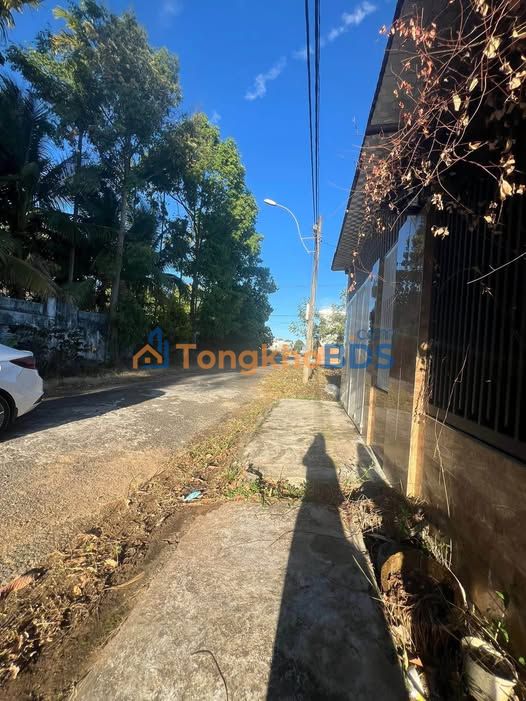 Nhà Kiên Cố Đường Lê Thị Riêng, Kon Tum - Sẵn Sàng Ở Ngay!