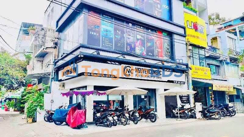 Nhà phố Q10 63m² 50 triệu - Ô tô vào tận nhà, dễ setup