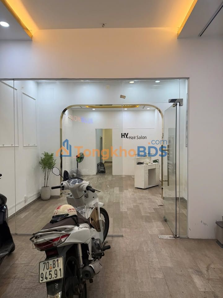 Cho thuê nhà mặt tiền Trần Thị Nghỉ 64m² 14 triệu - Mặt bằng rộng sẵn decor