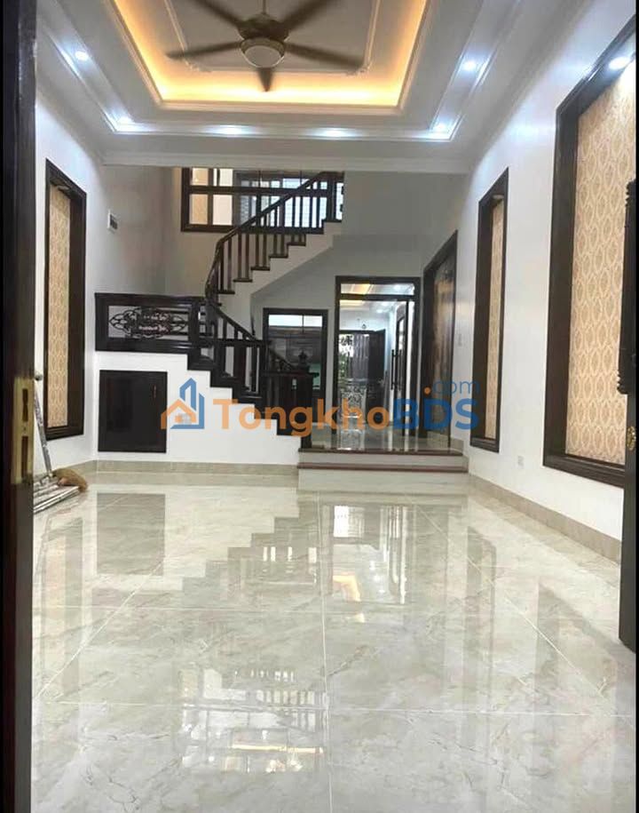 Nhà riêng Lã Xuân Oai, Quận 9 60m² 6 tỷ - Ô tô vào tận nhà