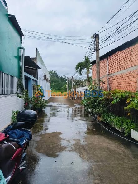 Nhà riêng Hẻm 646 P.7 Tân An 200m² 2.2 tỷ - Ô tô vào nhà