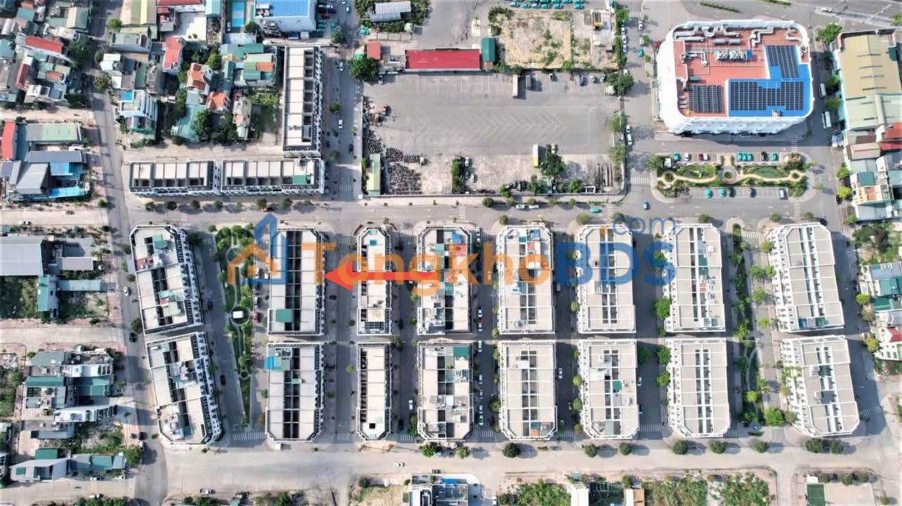 Bán gấp căn hộ Vincom Uông Bí 75m² - Hướng Đông, giá 3.x tỷ