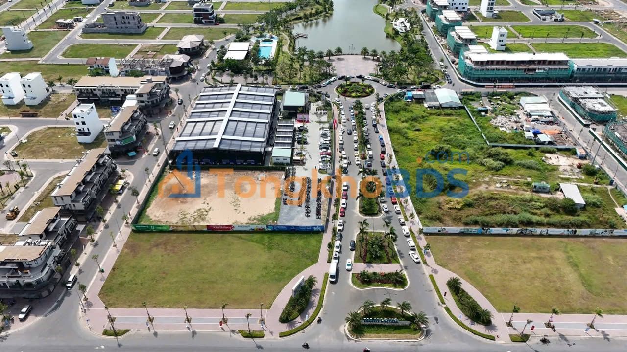 Đất Nền Nam Long 90m² - Hướng Đông Bắc, Sổ Hồng Sẵn Sàng - Giá 3.35 Tỷ