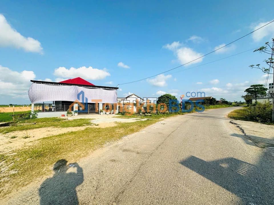 Đất nền Đông Hà 240m² 950 triệu - Đường lớn ô tô