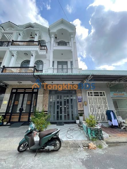 Nhà trệt 2 lầu KDC ĐH Y Dược 192m² 12 triệu - Sẵn sàng ở