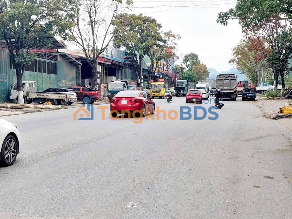 Kho xưởng Phú Thịnh Lào Cai 300m² 9.35 tỷ - Hoạt động ngay