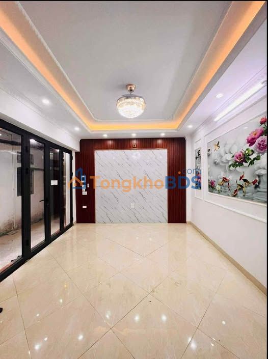Nhà Kim Ngưu 35m² 5 Tầng - Sổ Đỏ Chính Chủ, Phân Lô Cao Cấp