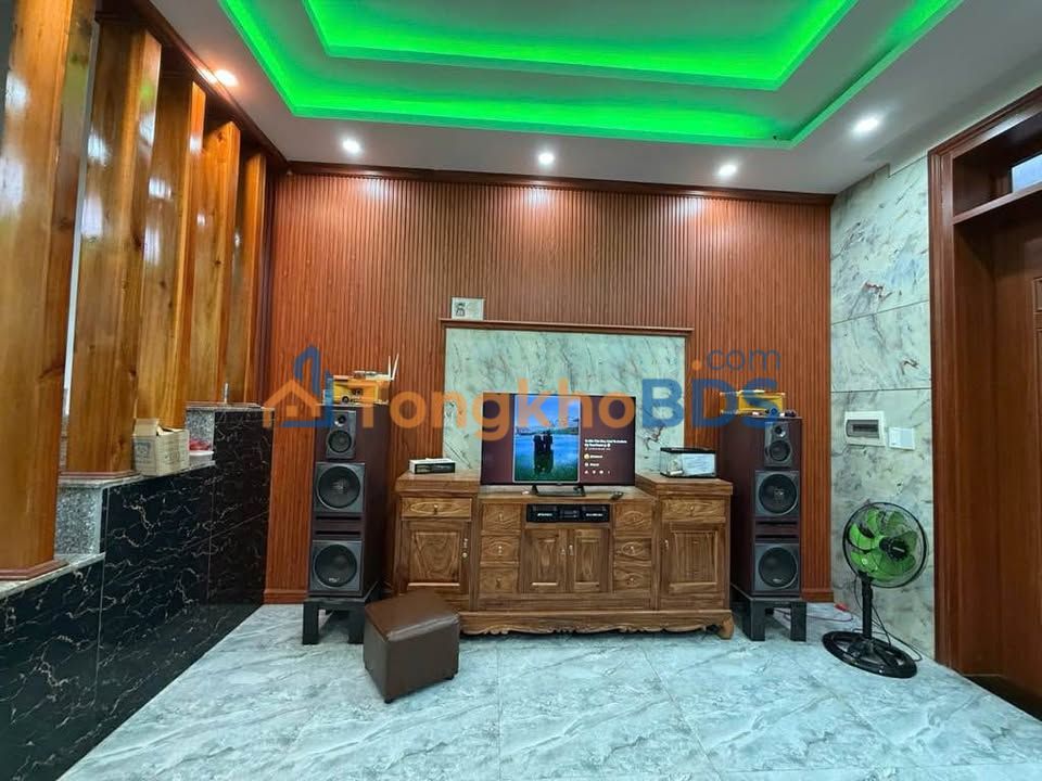 Nhà 3 Tầng An Ngãi Đà Nẵng - 100m², Ô tô Đậu Thoải Mái - 4.2 Tỷ