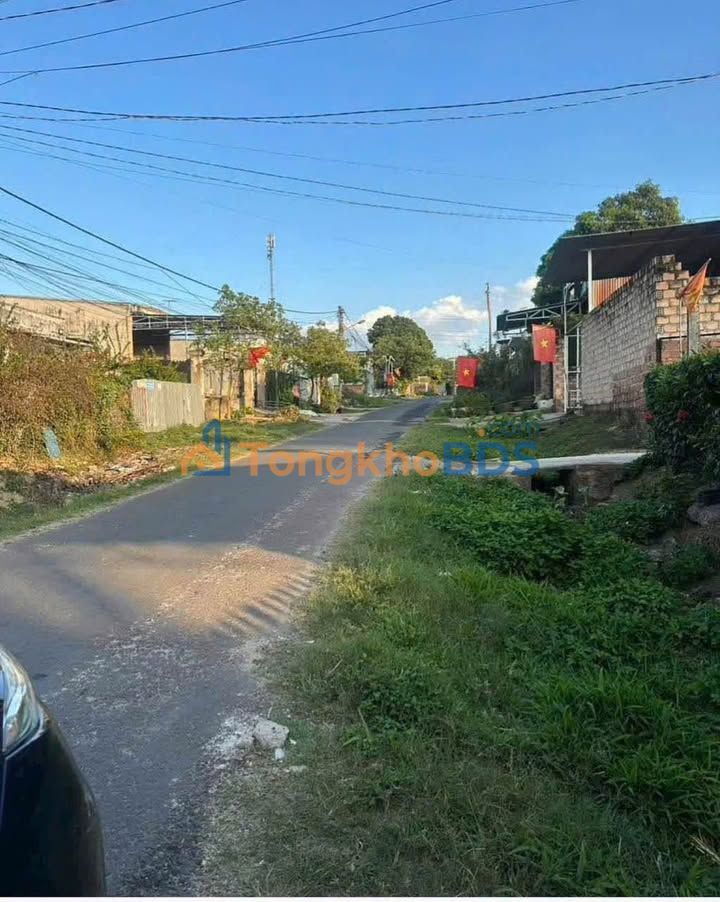 Đất Nền Đắk Hà, Kon Tum - 240m² Thổ Cư, Hướng Nam, Kinh Doanh Sầm Uất