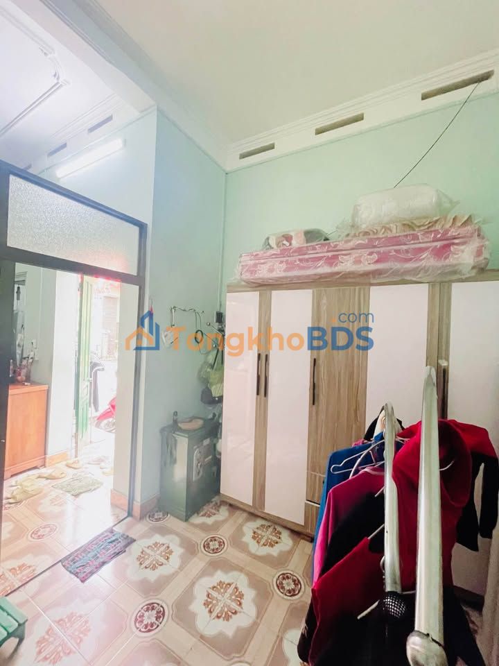 Nhà Lô Góc Cẩm Phả 45m² - Hướng Đông, Giá 1.2 Tỷ