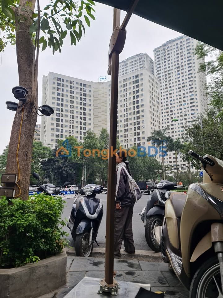 Nhà mặt phố Linh Đàm 310m² 35 triệu - Đường lớn sầm uất