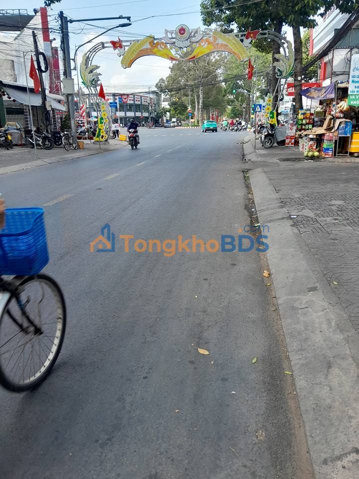 Nhà mặt tiền Nguyễn Tư M Khai Trà Vinh 360m² - Mặt tiền kinh doanh