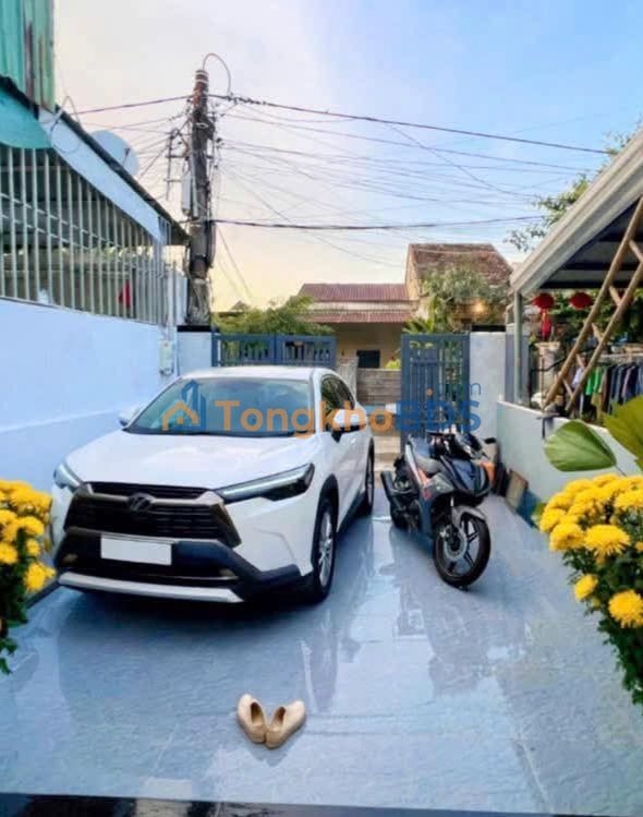 Nhà 134m² Sân Rộng Đậu Oto, 3PN Giá 2 Tỷ Tặng Nội Thất - Quảng Ngãi