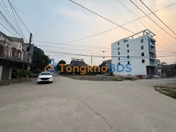 Đất Vàng Phổ Yên, Thái Nguyên - Lô Góc Đối Diện Cổng DBG, 142m², 5.68 Tỷ